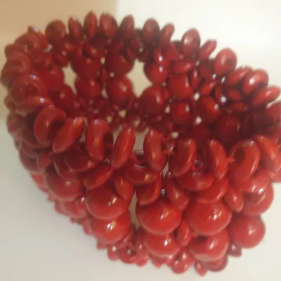 Bracelet d 6 perles bois rouge